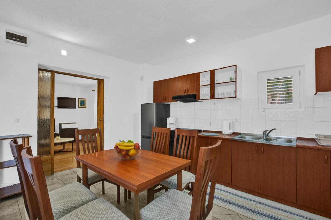Apartment Comodo Makarska